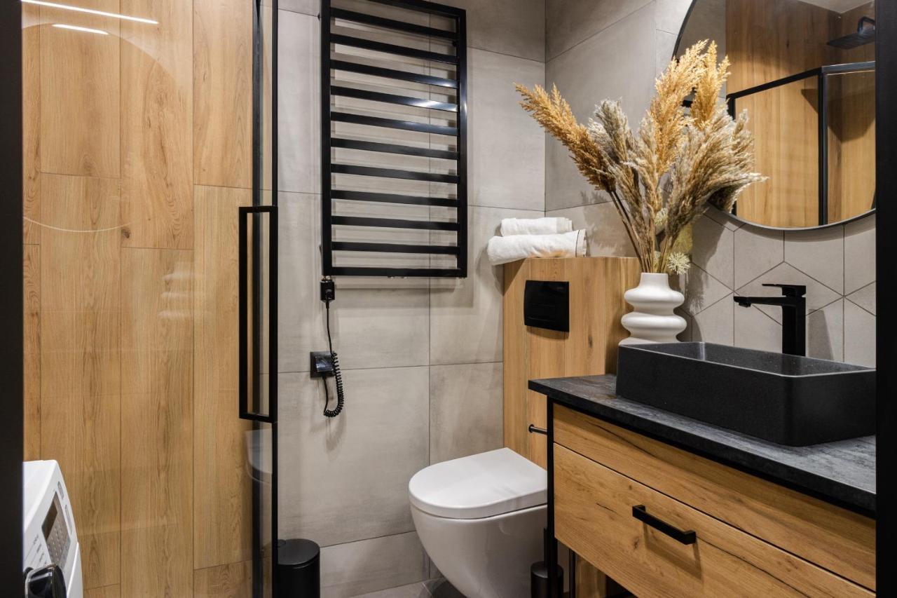 Kobiela Luxury Aparthotel Ktw City Center 卡托维兹 外观 照片